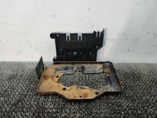 полка аккумулятора Opel Vectra B 1998, 1.8 л., бензин, МКПП, мокрый асфальт, универсал, 90568224, 90568225