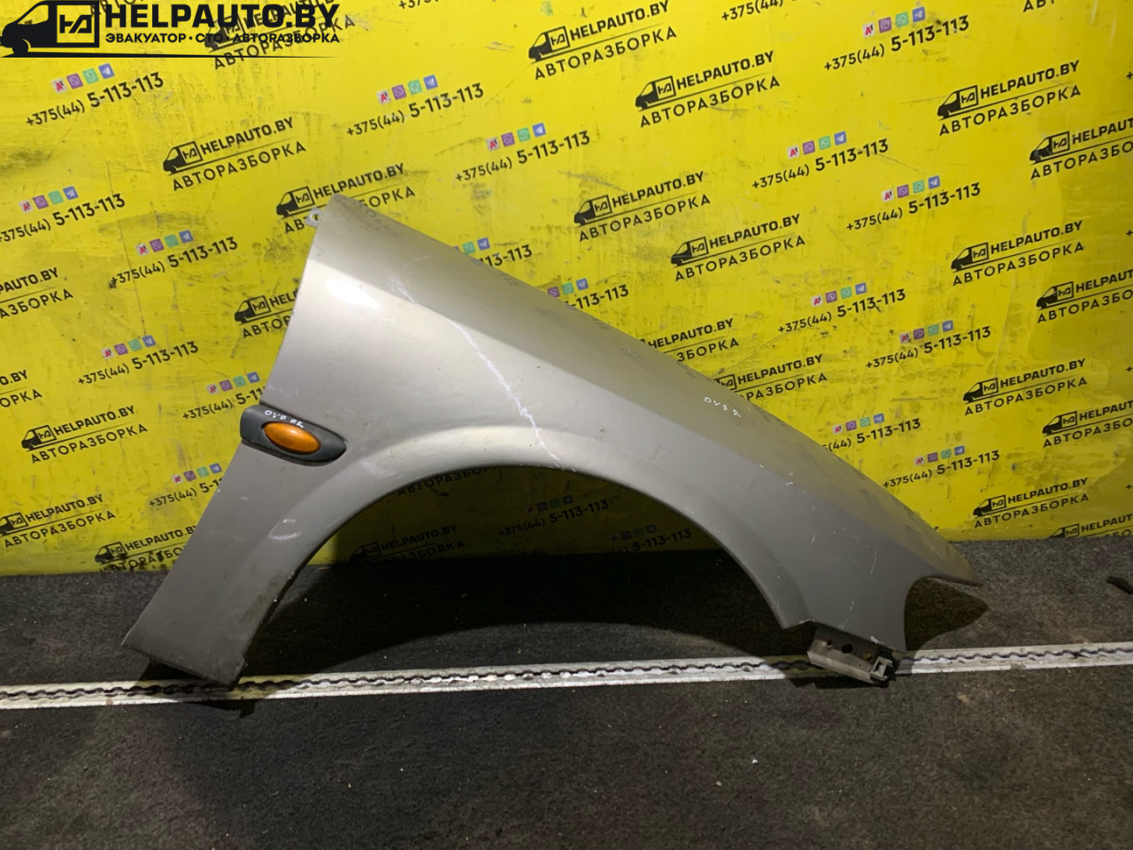 крыло переднее правое Opel Vectra B 1996, 1.7 л., X 17 DT (TC4EE1), дизель, МКПП, серебро, хетчбэк 5 дв., передний привод - фото №1
