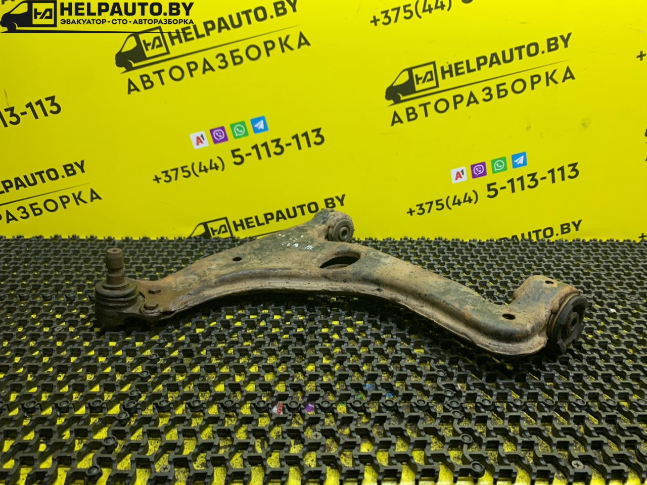 рычаг передний левый Opel Vectra B 1996, 1.7 л., X 17 DT (TC4EE1), дизель, МКПП, серебро, хетчбэк 5 дв., передний привод - фото №1