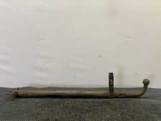 прицепное устройство (фаркоп) Toyota RAV4 2 поколение (XA20) 2002, 2.0 л., дизель, МКПП, серебристый, седан