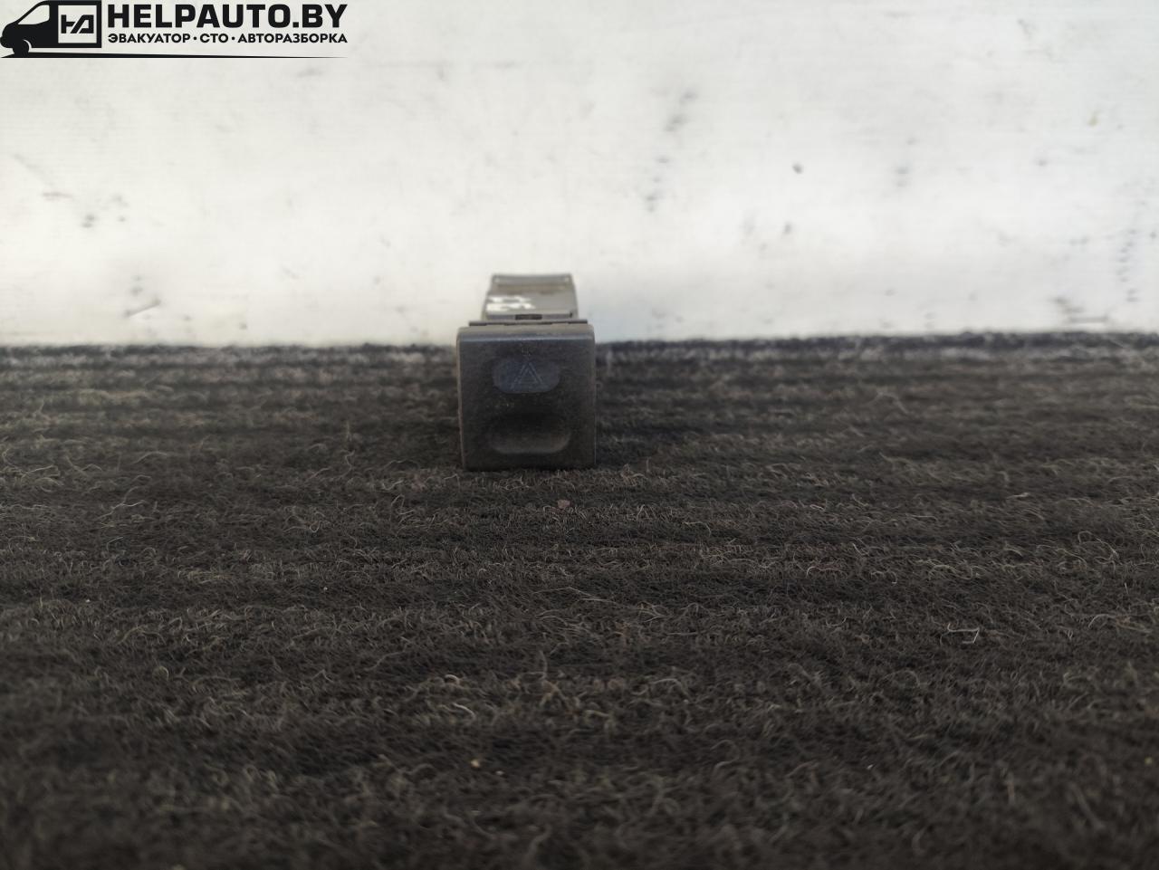 кнопка аварийной сигнализации Iran Khodro Samand 1 поколение 2009, 1.6 л., бензин, МКПП, чёрный, седан, передний привод, 8231001AA - фото №1