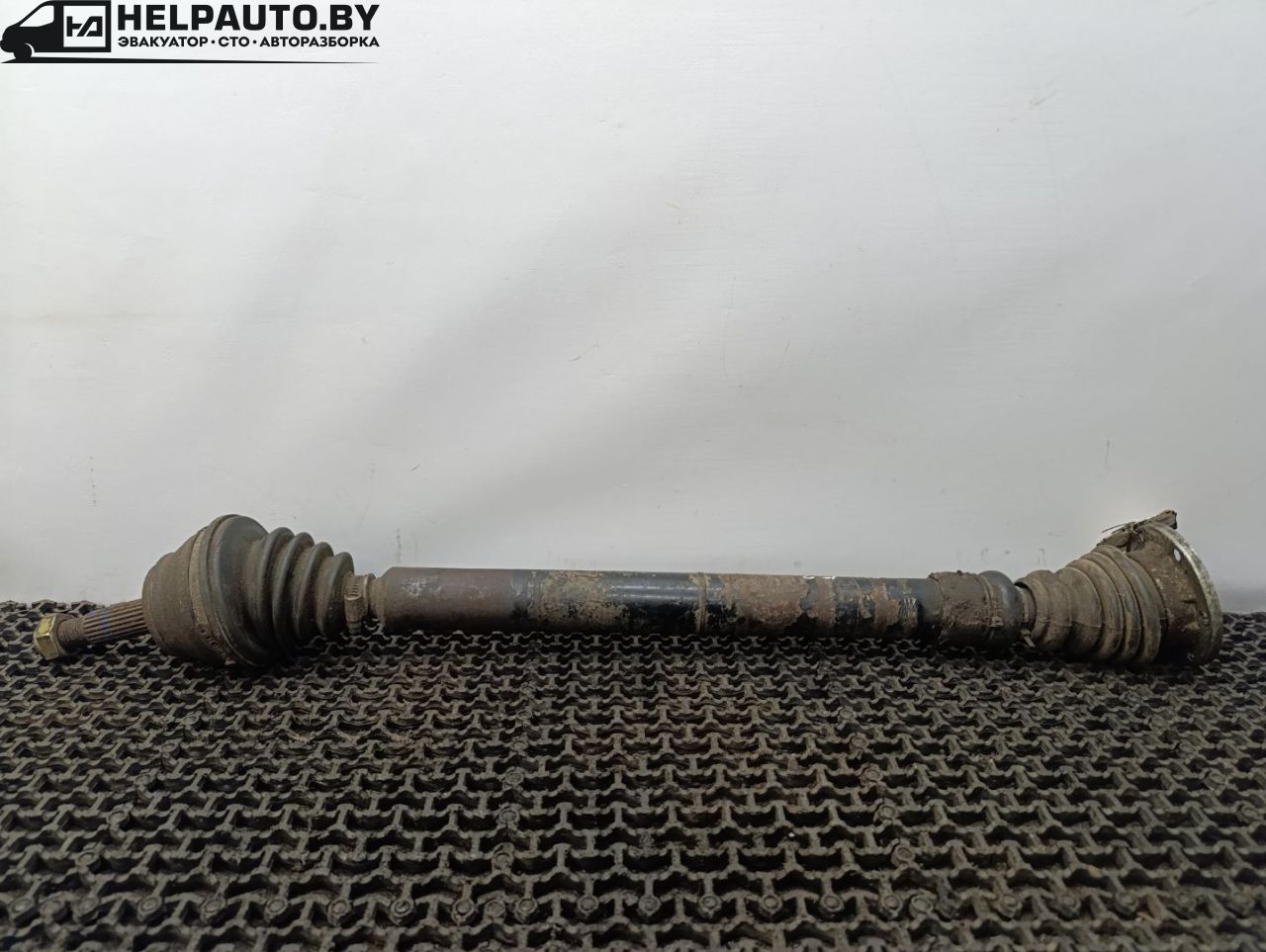 полуось передняя правая (приводной вал, ШРУС) Volkswagen Passat B3 1990, МКПП, передний привод - фото №1