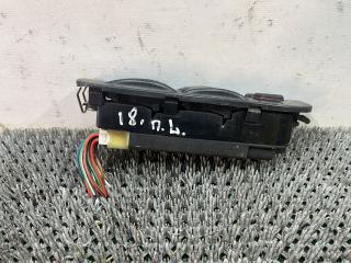 блок управления стеклоподъемниками Toyota Carina E 1 поколение T190 1995, 1.6 л., 4A-FE, бензин, МКПП, зелёный, хетчбэк 5 дв., передний привод
