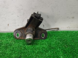 кнопка открытия багажника Opel Vectra B 1998, 1.8 л., бензин, МКПП, мокрый асфальт, седан