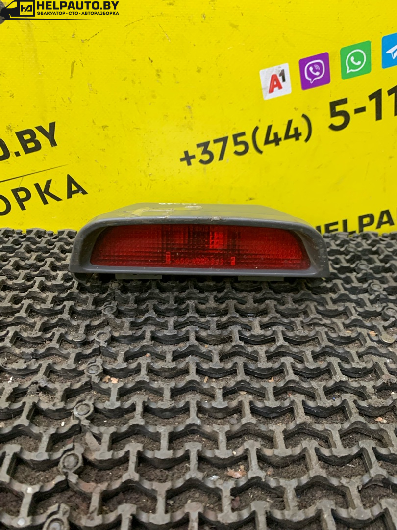 дополнительный стоп-сигнал Kia Sportage 1 поколение 2000, 2.0 л., FE (16V), бензин, МКПП, зеленый, полный подключаемый привод, правый руль - фото №1