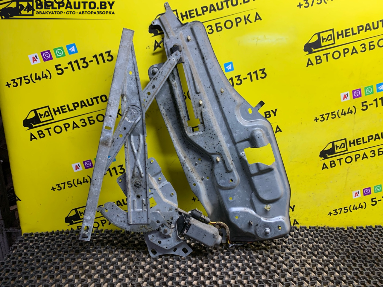 стеклоподъемник электрический передний правый Renault Laguna 1 поколение 1997, 2.0 л., F3R 200, бензин, МКПП, серый, универсал, передний привод - фото №1