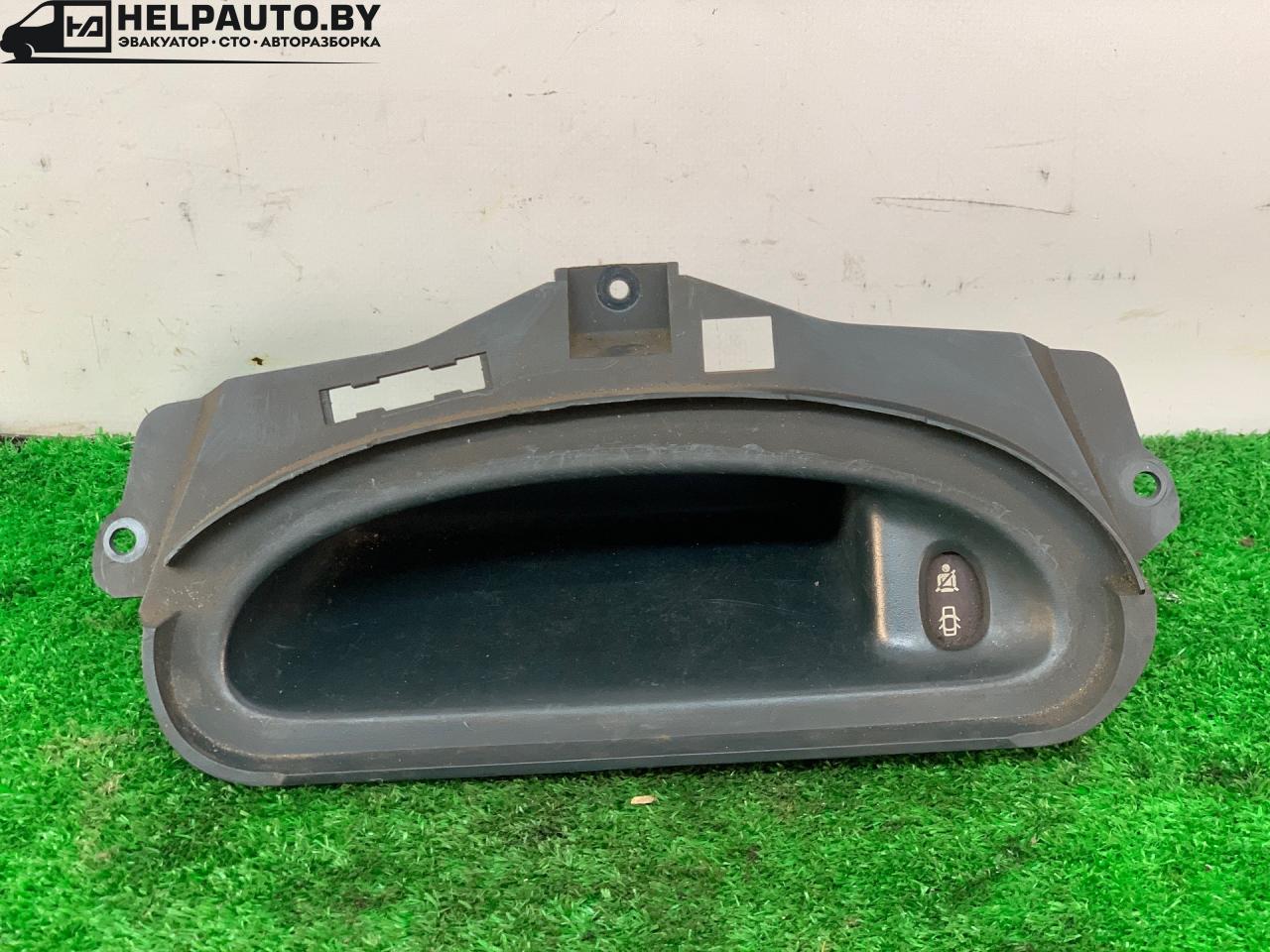 бардачок Renault Scenic 1 поколение 1997, 1.9 л., F8Q 786, дизель, МКПП, серый, передний привод, 7700840696 - фото №1