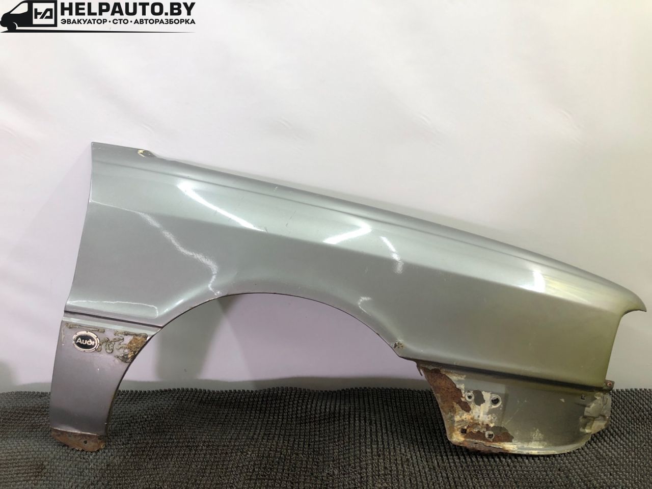 крыло переднее правое Audi 80 B3 (1986 - 1991), 1.8 л., бензин, МКПП, серый, передний привод - фото №1