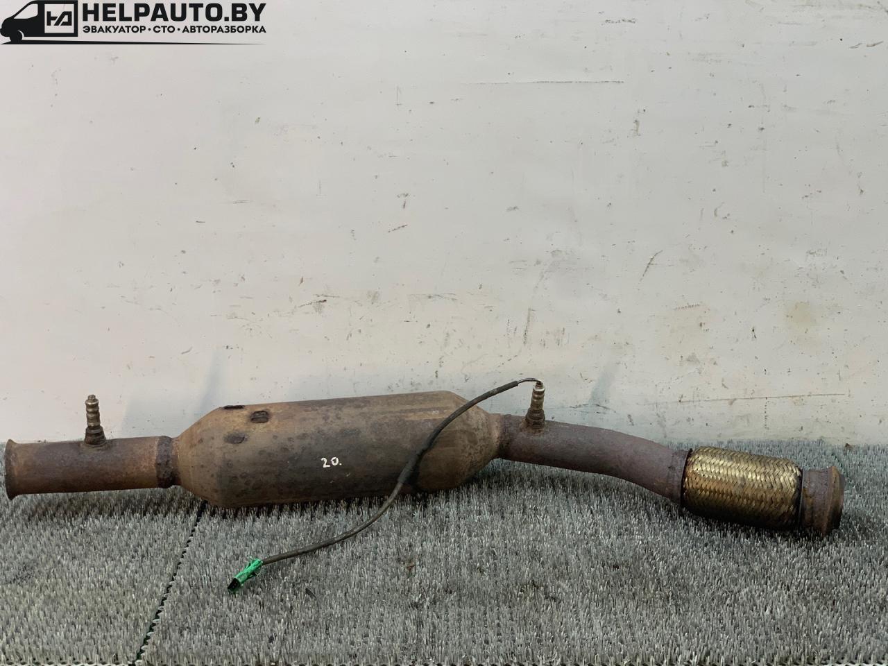 труба приемная глушителя Citroen Xsara Picasso 1 поколение 2002, 2.0 л., бензин, МКПП, серый, передний привод - фото №1