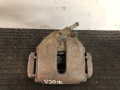 суппорт передний левый Volvo S70 1 поколение 2000, 2.5 л., D 5252 T, дизель, МКПП, черный, седан, передний привод - фото №2