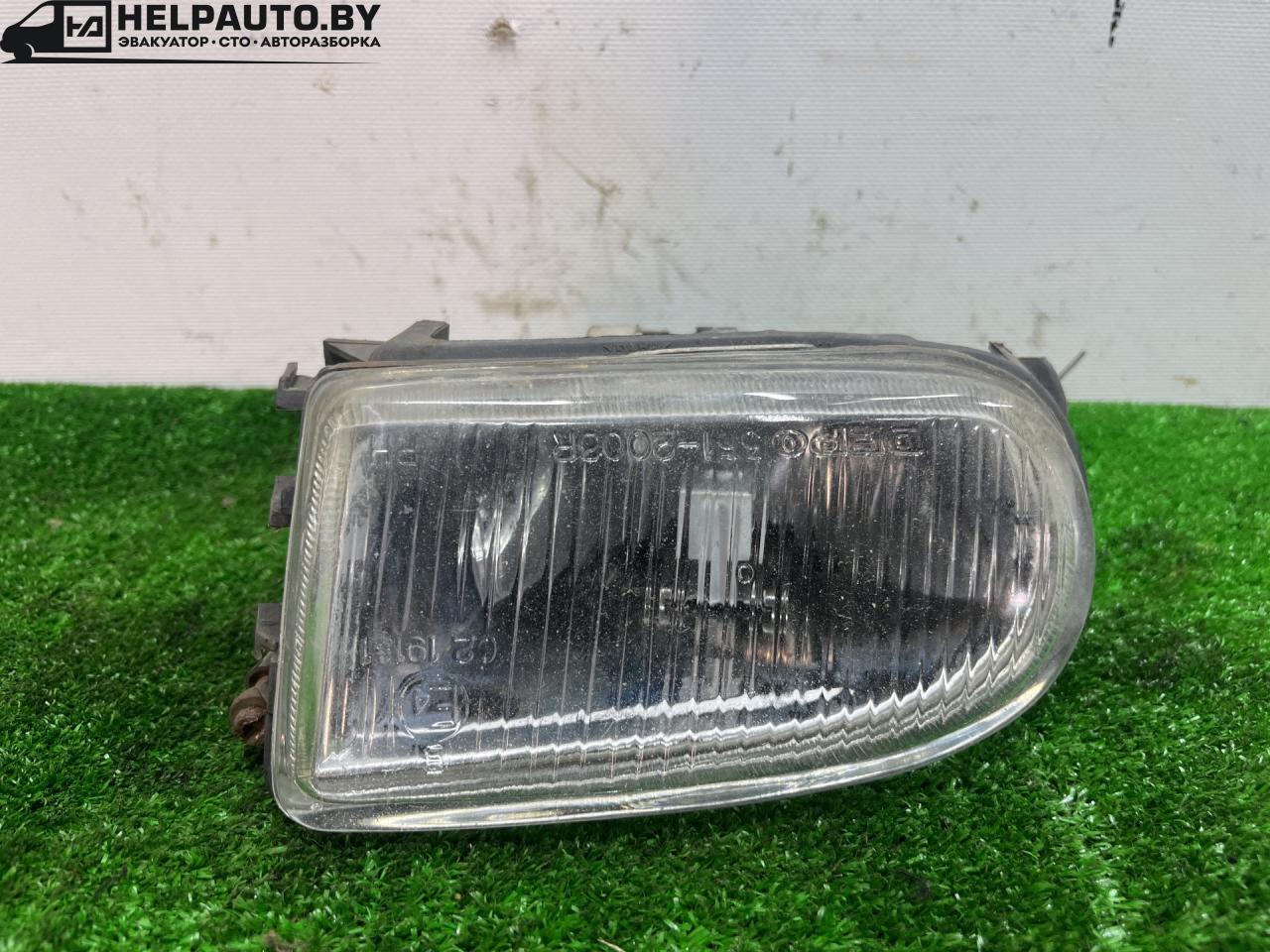 фара противотуманная правая Renault Megane 1 поколение 1997, 1.6 л., K7M 703, бензин, 5МКПП, красный, хетчбэк 5 дв., передний привод, 02263292 - фото №1