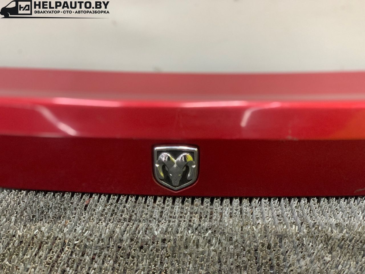 подсветка номера Dodge Caliber 1 поколение 2008, 1.8 л., бензин, МКПП, хетчбэк 5 дв. - фото №1