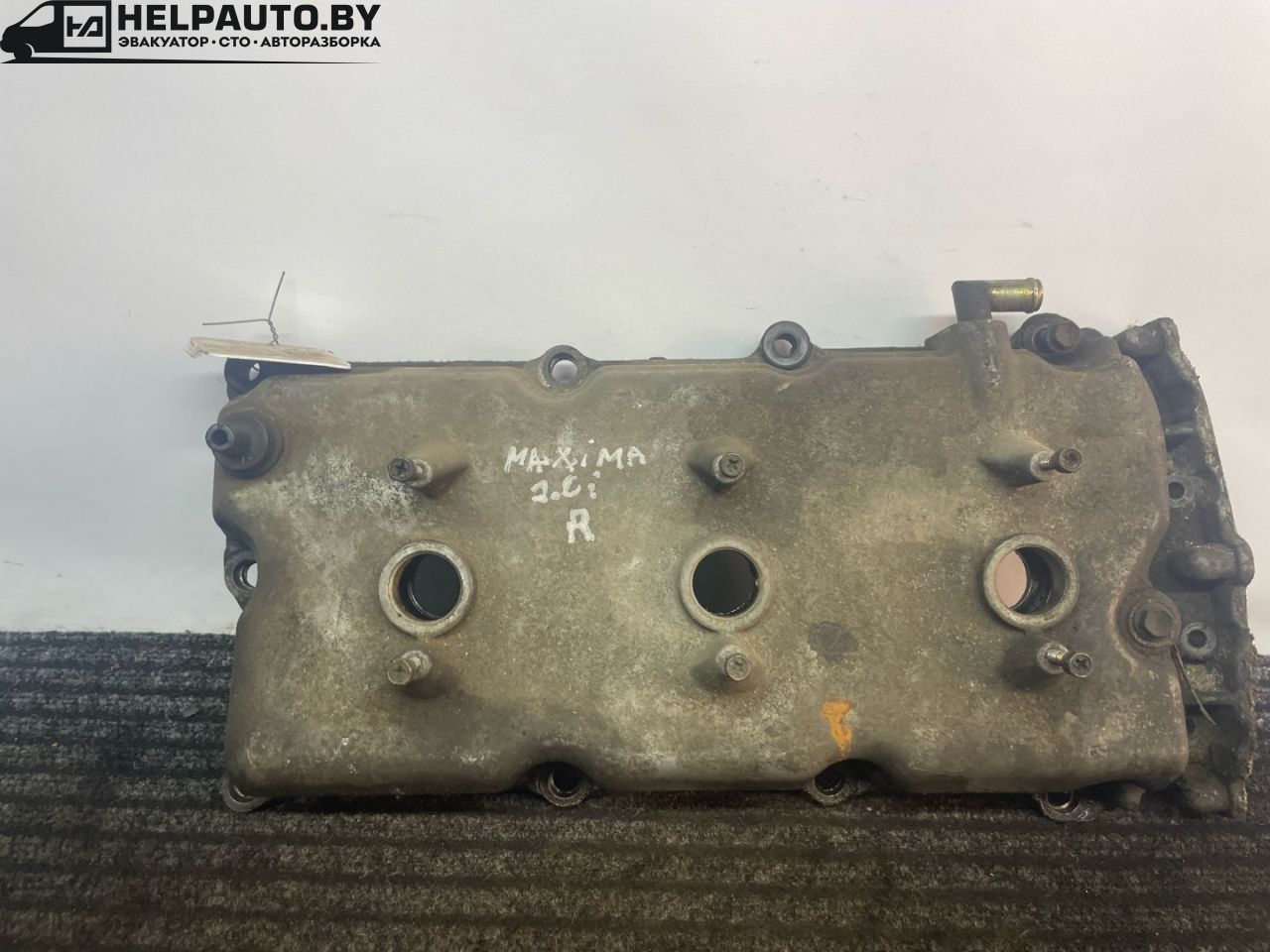 клапанная крышка Nissan Maxima A32 1999, 2.0 л., i, бензин, МКПП, седан, передний привод, VQ20 - фото №1