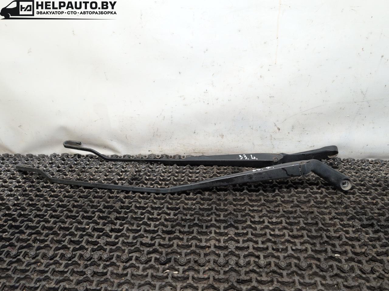 щеткодержатель (поводок стеклоочистителя, дворник) Volkswagen Jetta 4 поколение 2001, 2.0 л., AQY, бензин, МКПП, синий, седан, передний привод - фото №1