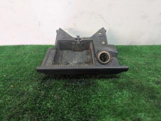 пепельница Audi 80 B3 1990, 1.8 л., бензин, МКПП, оранжевый, седан, передний привод, 893857961