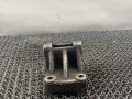 кронштейн (крепление) Audi 100 С3 1985, 2.3 л., i, бензин, МКПП, седан, передний привод - фото №4