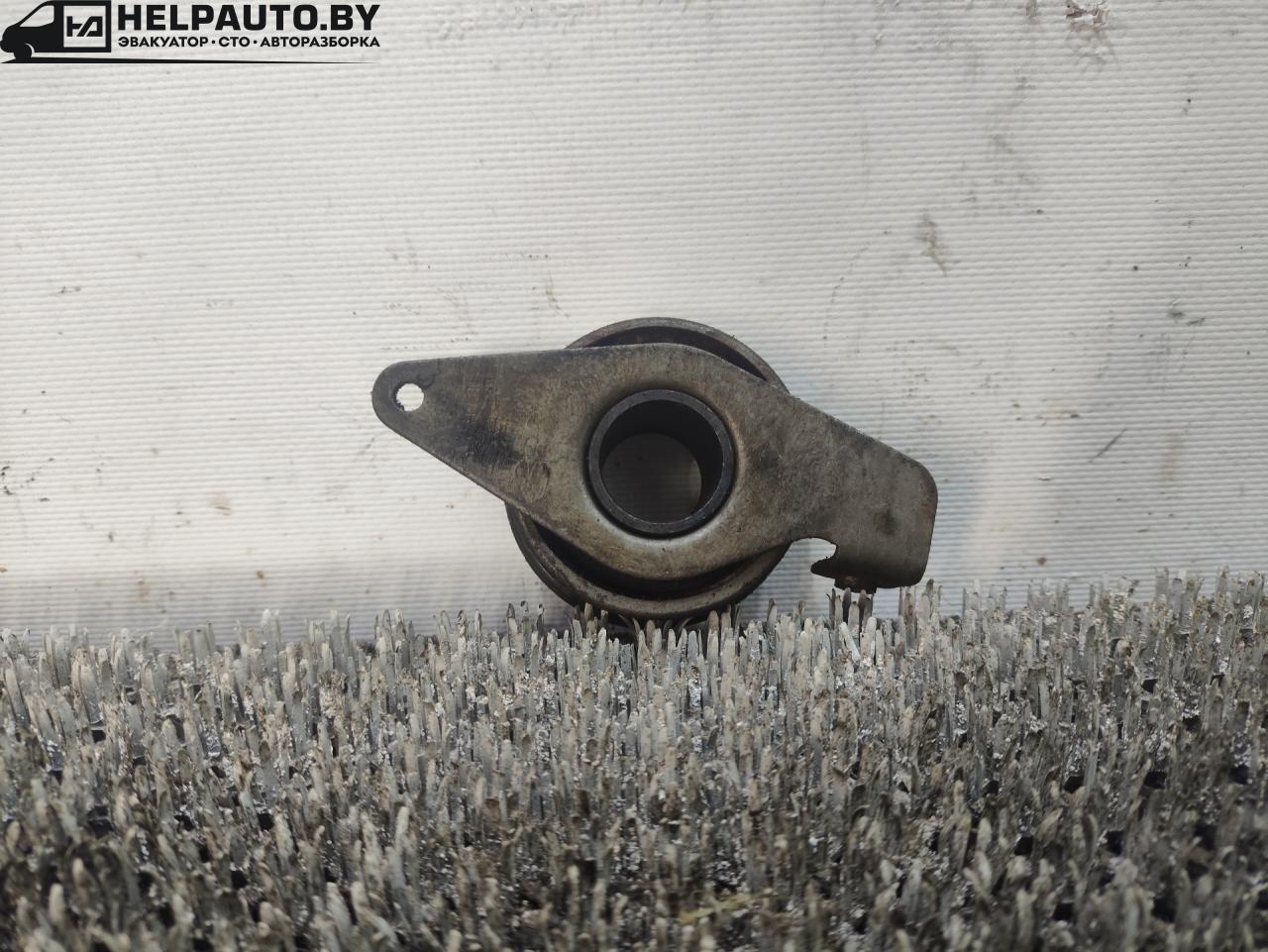 ролик натяжителя Ford Mondeo 2 поколение (1996 - 2000), 1.8 л., дизель, МКПП, передний привод - фото №1