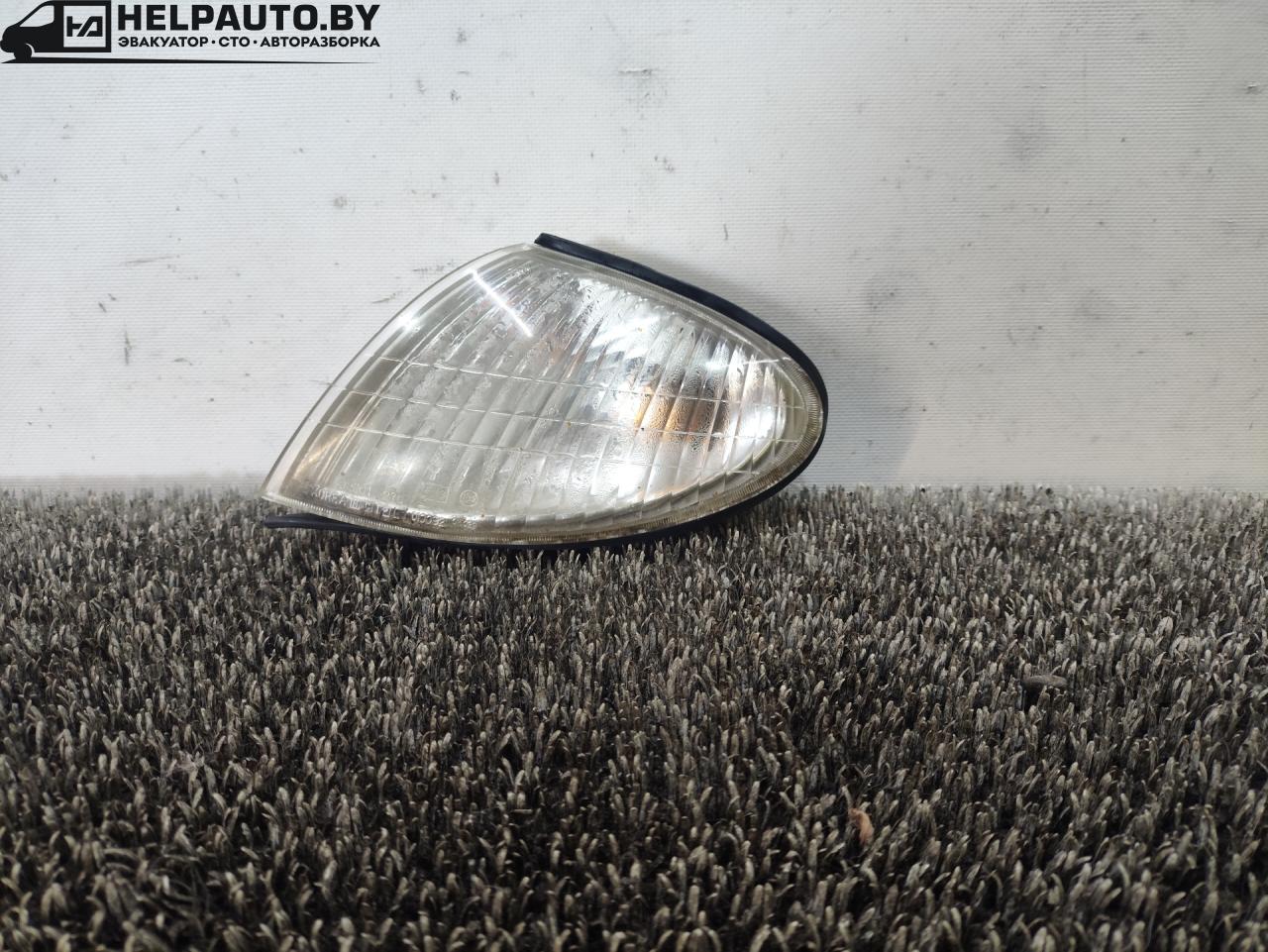 поворотник левый Hyundai Coupe RD 1997, 2.0 л., бензин, МКПП, серебристый, купе, передний привод, 92301-270 - фото №1