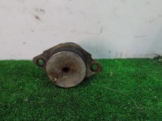 подушка крепления двигателя Volkswagen Passat B3 1988, 1.8 л., бензин, МКПП, белый, седан, передний привод