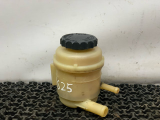 бачок гидроусилителя Kia Sorento 1 поколение 2003, 2.5 л., D4CB, дизель, МКПП, внедорожник 5 дв.