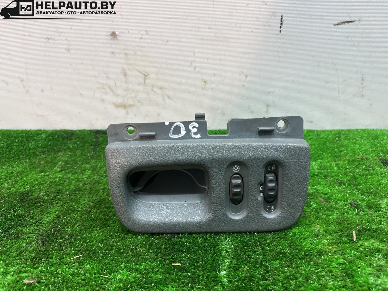 кнопка корректора фар Renault Megane 1 поколение 1997, 1.6 л., K7M 703, бензин, 5МКПП, красный, хетчбэк 5 дв., передний привод, 7700841235 - фото №1