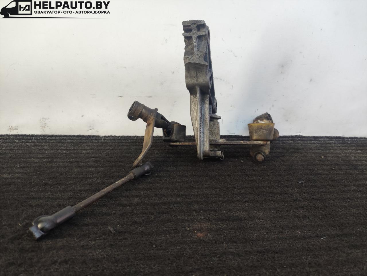 кулиса Opel Astra F 1994, 1.7 л., дизель, 5МКПП, зелёный, хетчбэк 5 дв., передний привод, 90305272 - фото №1