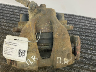 суппорт передний правый Fiat Marea 1 поколение 1996, 1.8 л., бензин, МКПП, зеленый, седан