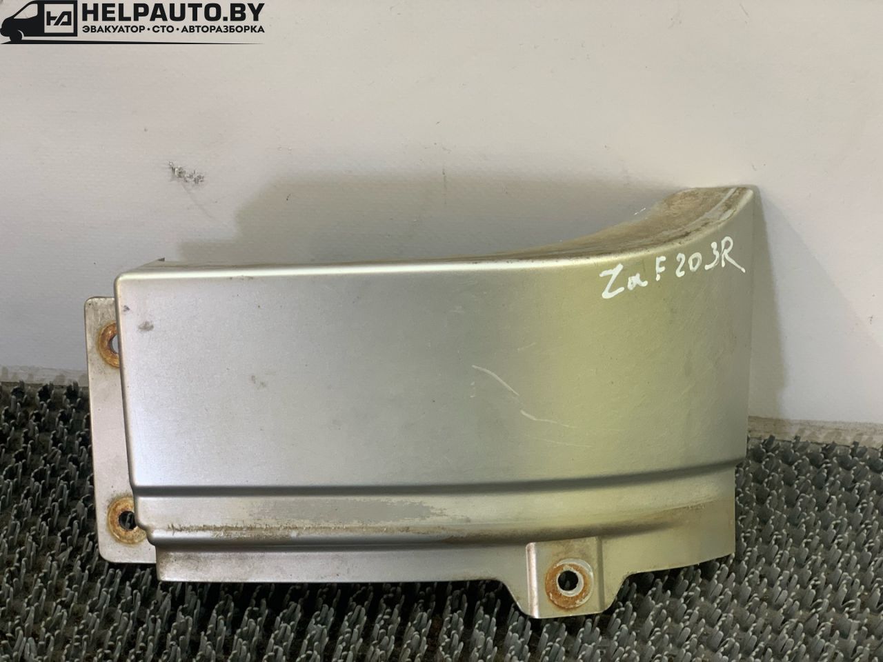 ус под фонарь правый Opel Zafira 1 поколение (A) 1999, 1.8 л., бензин, МКПП, серый, передний привод, 90580804 - фото №1