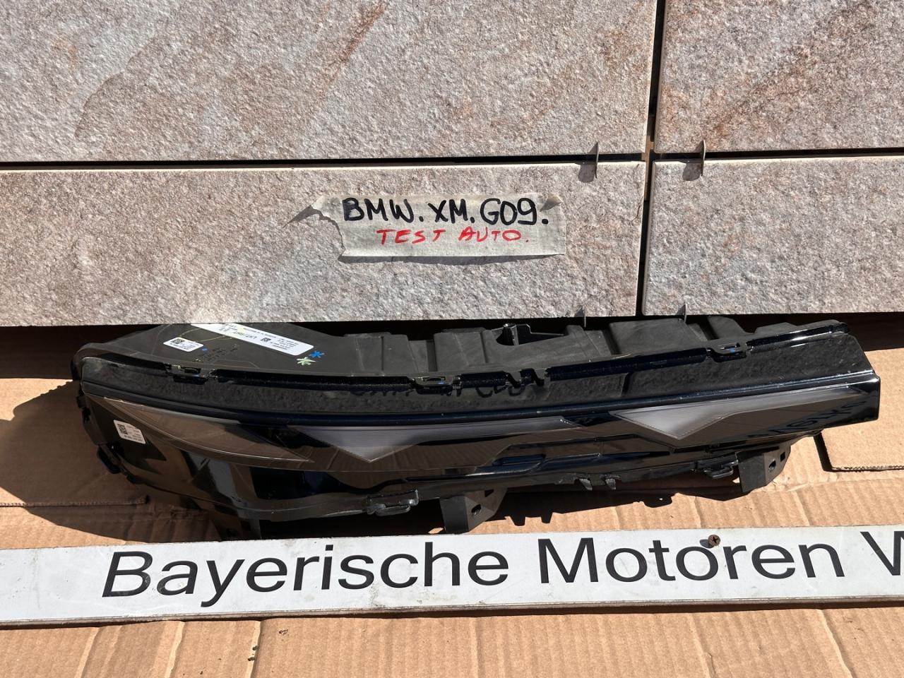 фара правая BMW XM G09 2023, 4.4 л., бензин, электро, c5y, 9880472 - фото №1