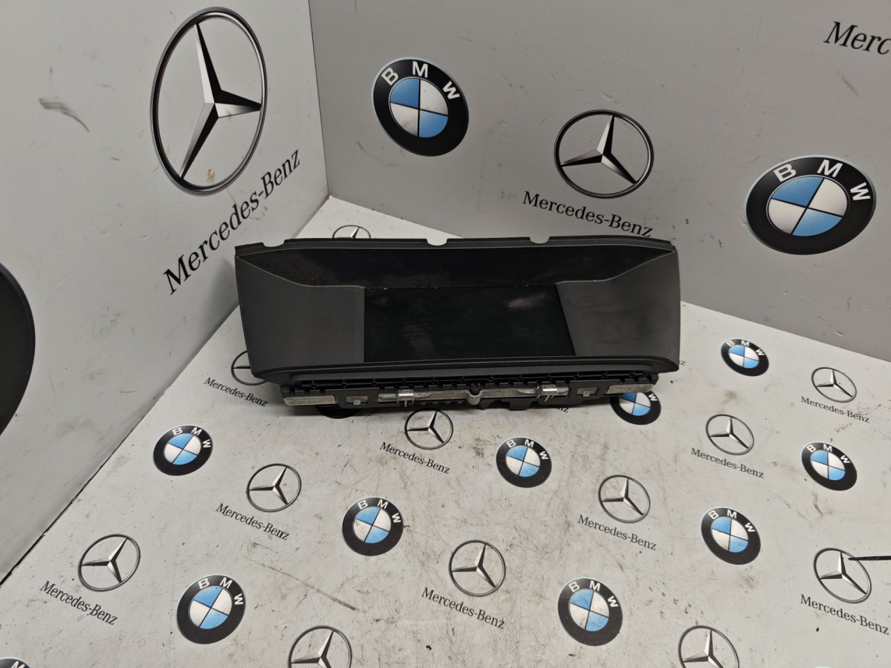 монитор мультимедиа BMW 7 серия F01/F02 2011, 3.0 л., N54 B30 A, бензин, 9268712 - фото №1