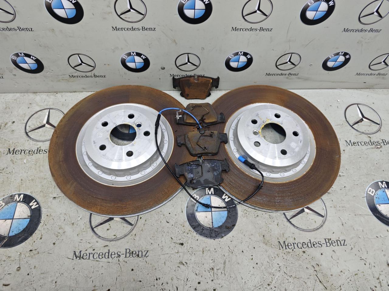диски тормозные задние BMW XM G09 2023, 4.4 л., бензин, c5y, полный привод, 6899173, 8842971, 8842972 - фото №1