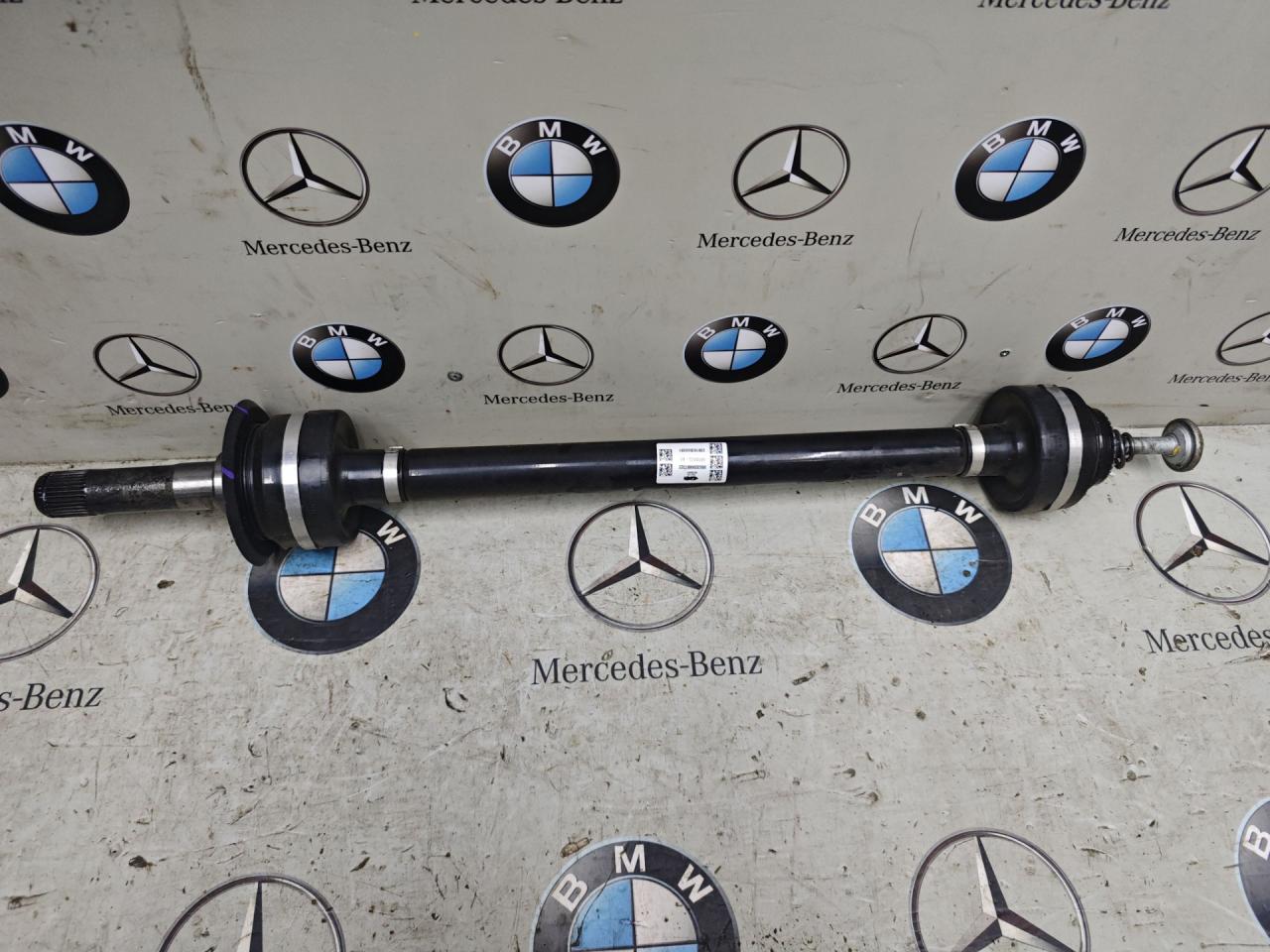 полуось задняя (приводной вал, ШРУС) BMW XM G09 2023, 4.4 л., бензин, c5y, полный привод, 5A5DCC2 - фото №1