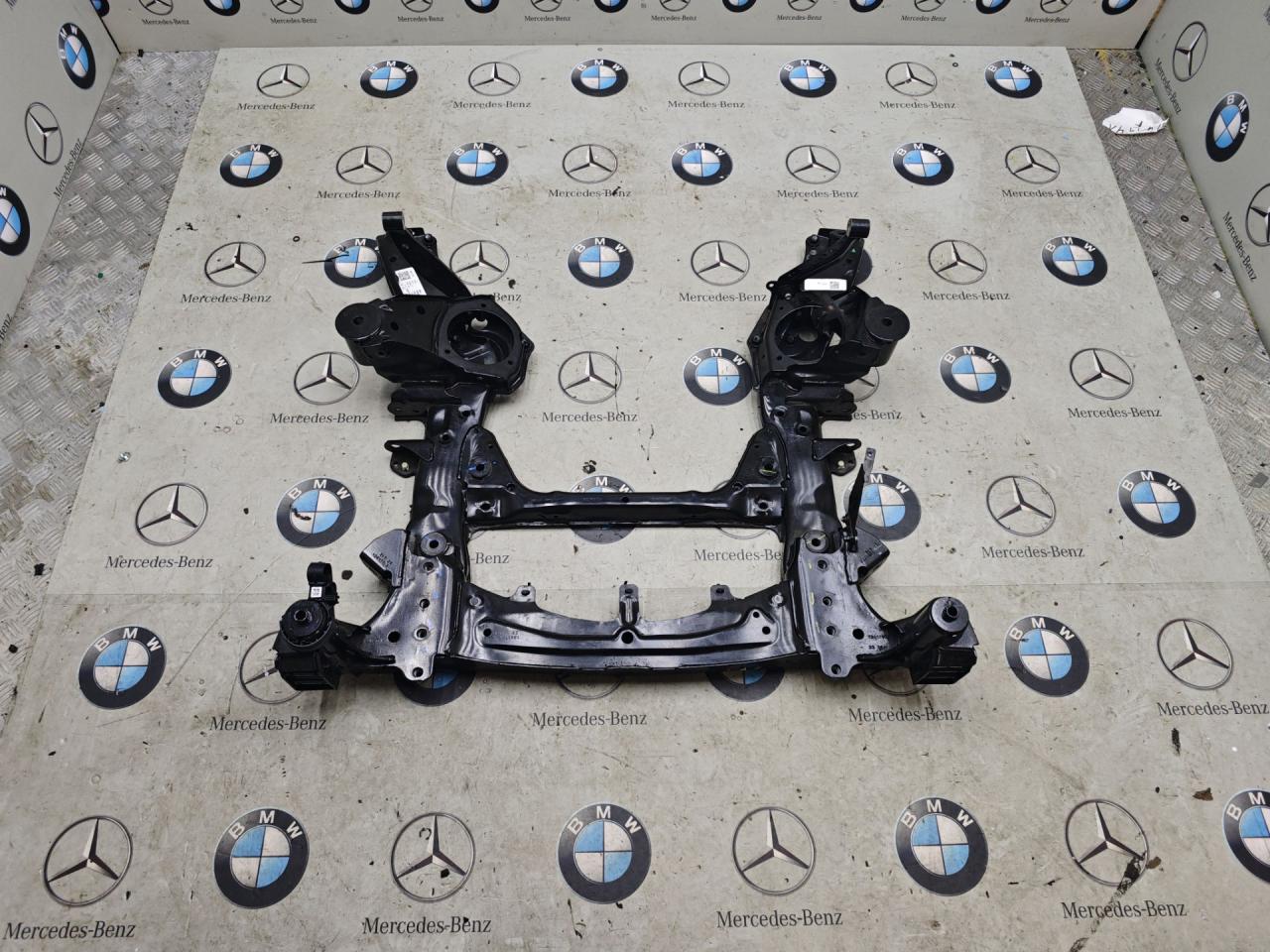 балка подвески передняя (подрамник) BMW XM G09 2024, 4.4 л., бензин, 475, полный привод, 6884852 - фото №1