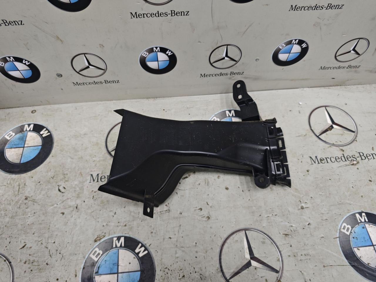 воздуховод тормозной правый BMW XM G09 2023, 4.4 л., бензин, c5y, полный привод, 5A383D6, 9451686, 51745A383D6 - фото №1