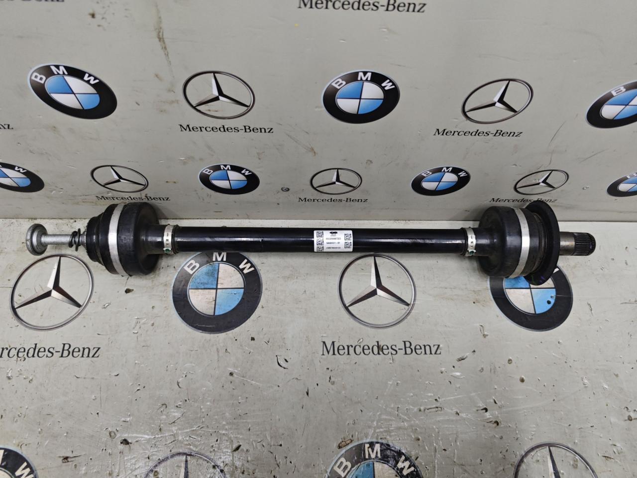 полуось задняя (приводной вал, ШРУС) BMW XM G09 2023, 4.4 л., бензин, c5y, полный привод, 5A5DCC1 - фото №1
