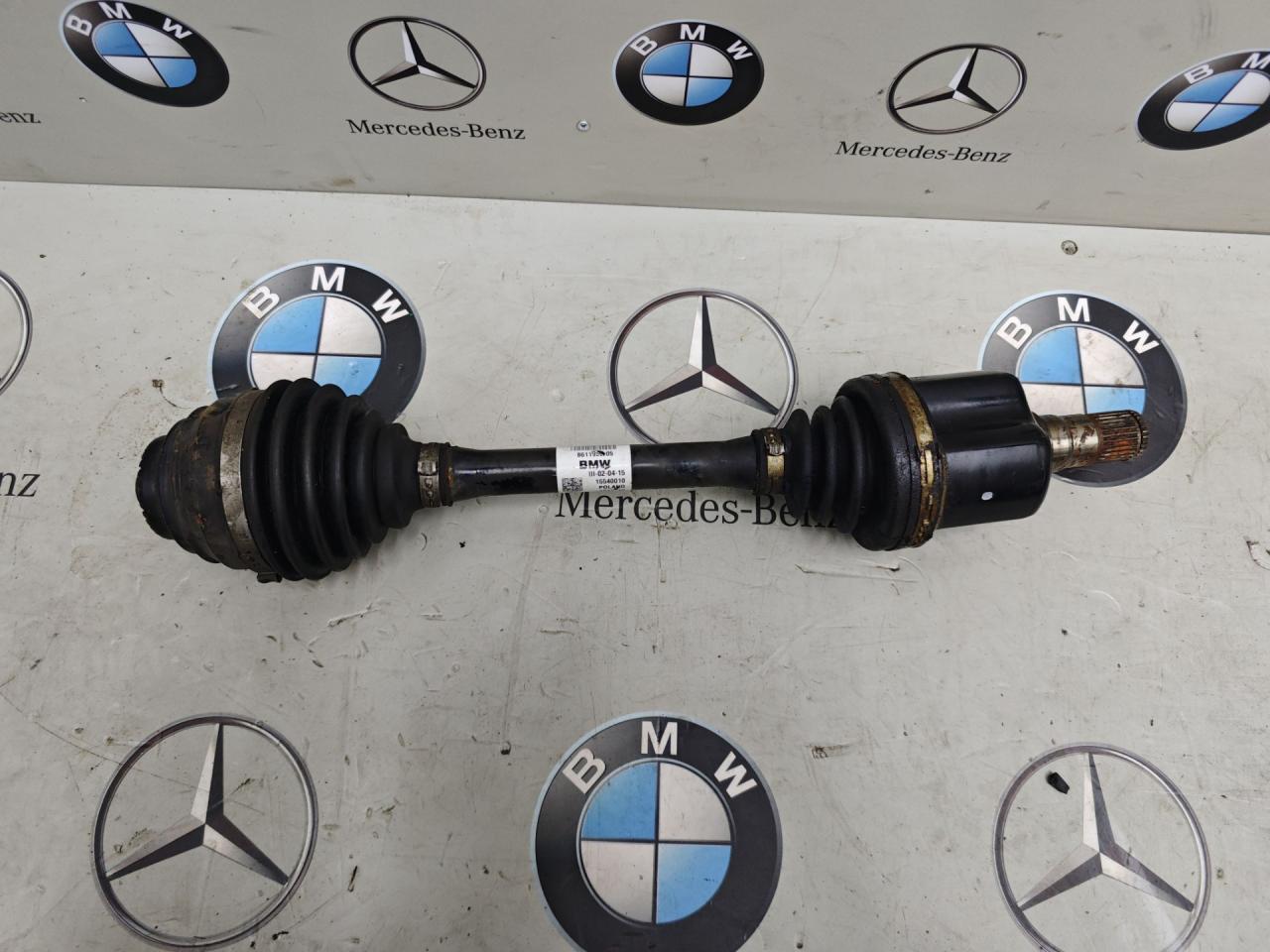 полуось передняя левая (приводной вал, ШРУС) BMW 2 серия Active Tourer F45 2015, 2.0 л., бензин, 8611939 - фото №1