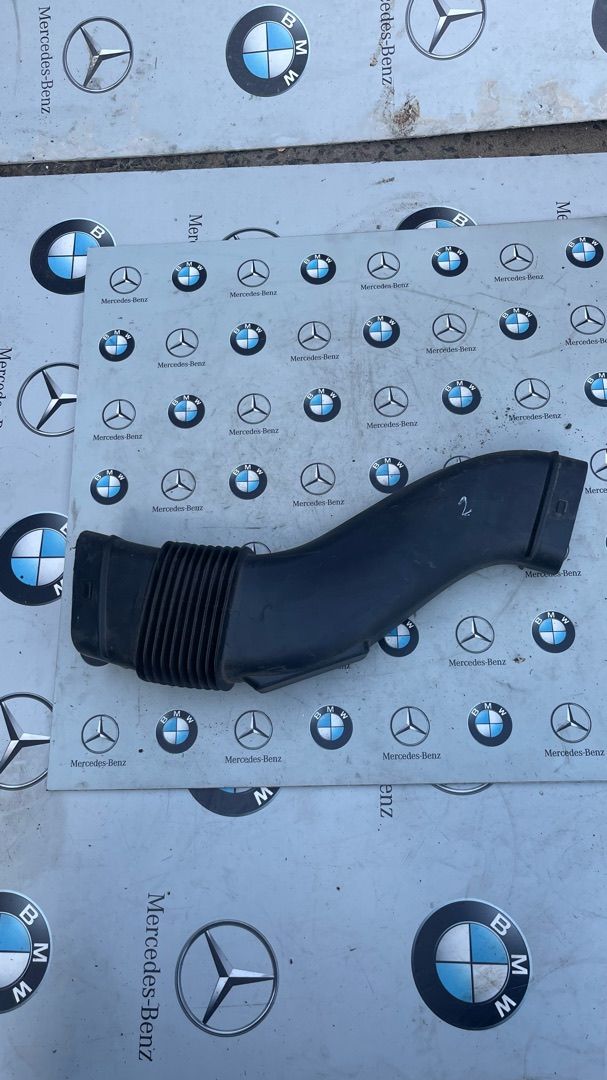 патрубок воздушного фильтра BMW X5 M F95 2021, 4.4 л., бензин, полный привод, 8091868, 8689752, AD809186804 - фото №1