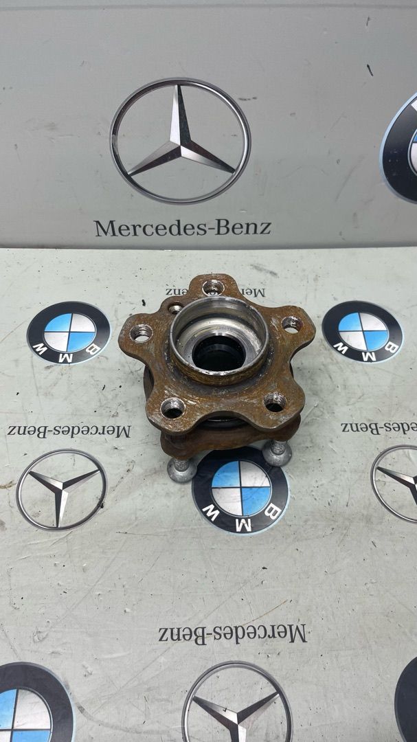 ступица передняя BMW 6 GT G32 2019, 3.0 л., B58B30, бензин, 6871193, 6899301 - фото №1