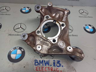 кулак поворотный правый BMW i3 L01 2015, 6852160