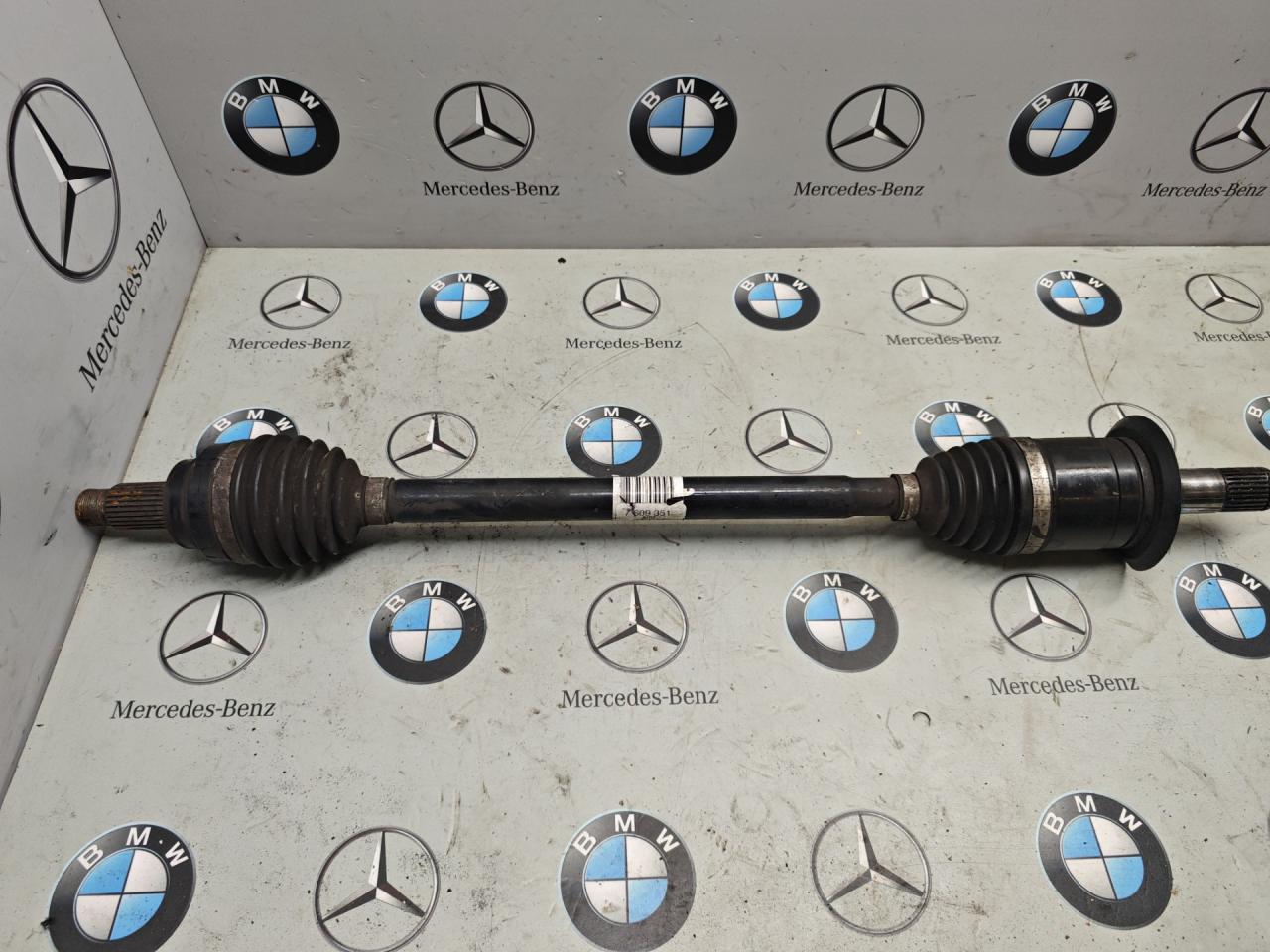 полуось задняя (приводной вал, ШРУС) BMW 4 серия F32/F33 2014, 2.0 л., бензин, купе, 7609351 - фото №1