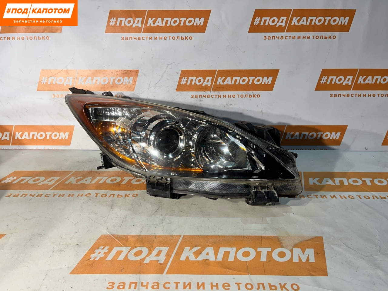 фара правая Mazda 3 BL 2009, 2.0 л., LF-VE, бензин, АКПП, 27a, седан, полный привод - фото №1