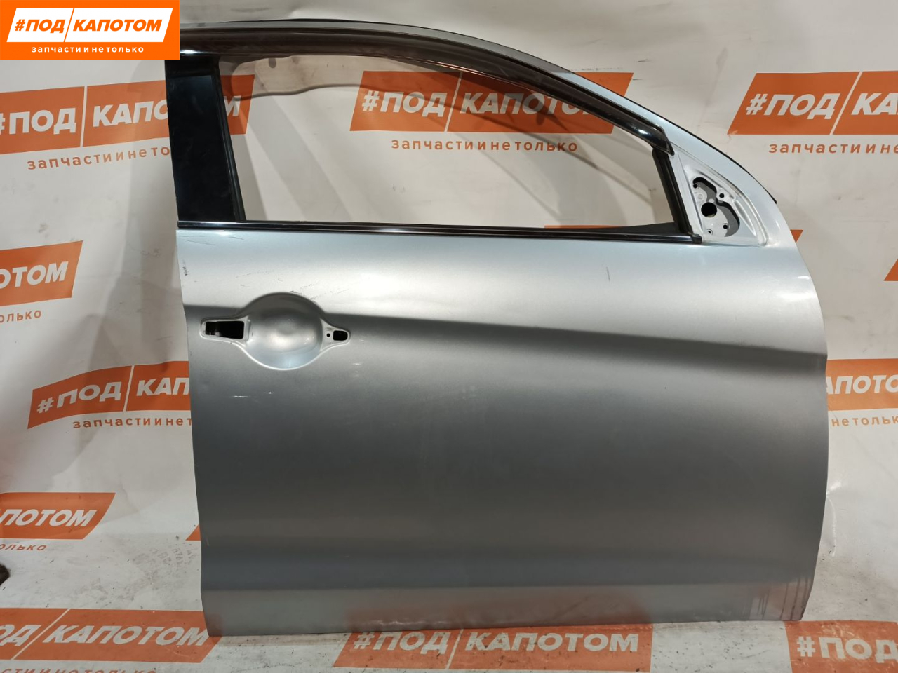 дверь передняя правая Mitsubishi ASX 1 поколение 2010, 1.8 л., 4B10, бензин, АКПП, a31b, внедорожник 5 дв., передний привод, 5700B226 - фото №1