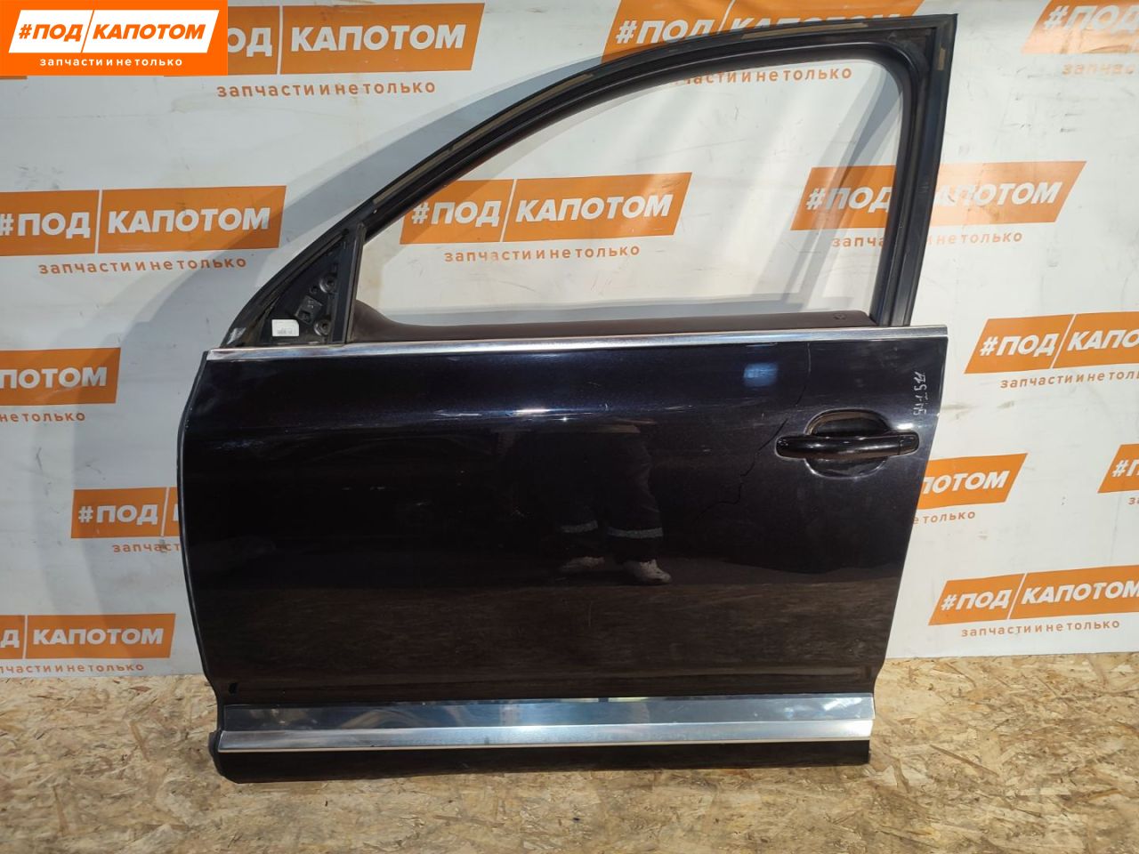 дверь передняя левая Volkswagen Touareg 1 поколение 2005, 4.2 л., AXQ, бензин, АКПП, z4 / c9z, внедорожник 5 дв., полный привод - фото №1