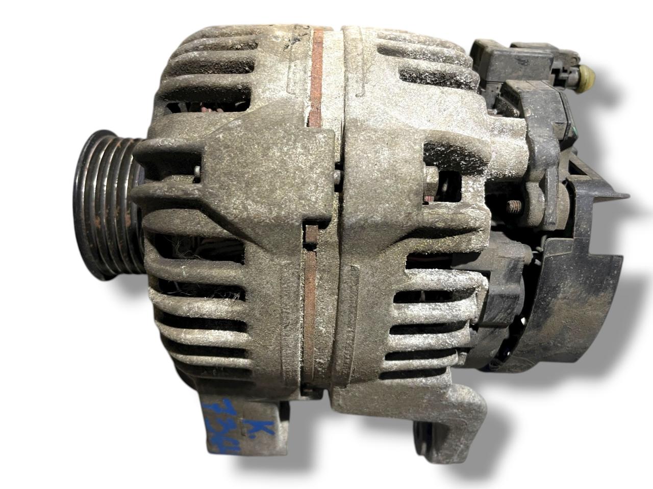 генератор Opel Astra H 2007, 1.4 л., Z 14 XEP, бензин, 5МКПП, starsilber iii / 2au, хетчбэк 5 дв., передний привод, правый руль, 0124325171, 1322930 - фото №1