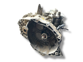 КПП механическая (МКПП) Opel Zafira 3 поколение (C) [рестайлинг] 2016, 1.6 л., B 16 DTH, дизель, 6МКПП, argonsilber / 176, минивэн, передний привод, правый руль, F40, 55574460