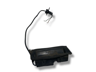 кнопка открытия багажника Opel Astra H 2007, 1.4 л., Z 14 XEP, бензин, 5МКПП, saphirschwarz / 2hu, хетчбэк 5 дв., передний привод, правый руль, 461088395