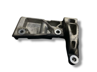 кронштейн двигателя Saab 9-3 2 поколение 2005, 2.2 л., D223L, дизель, 5МКПП, new premium blue / 290, седан, передний привод, правый руль, 5236773