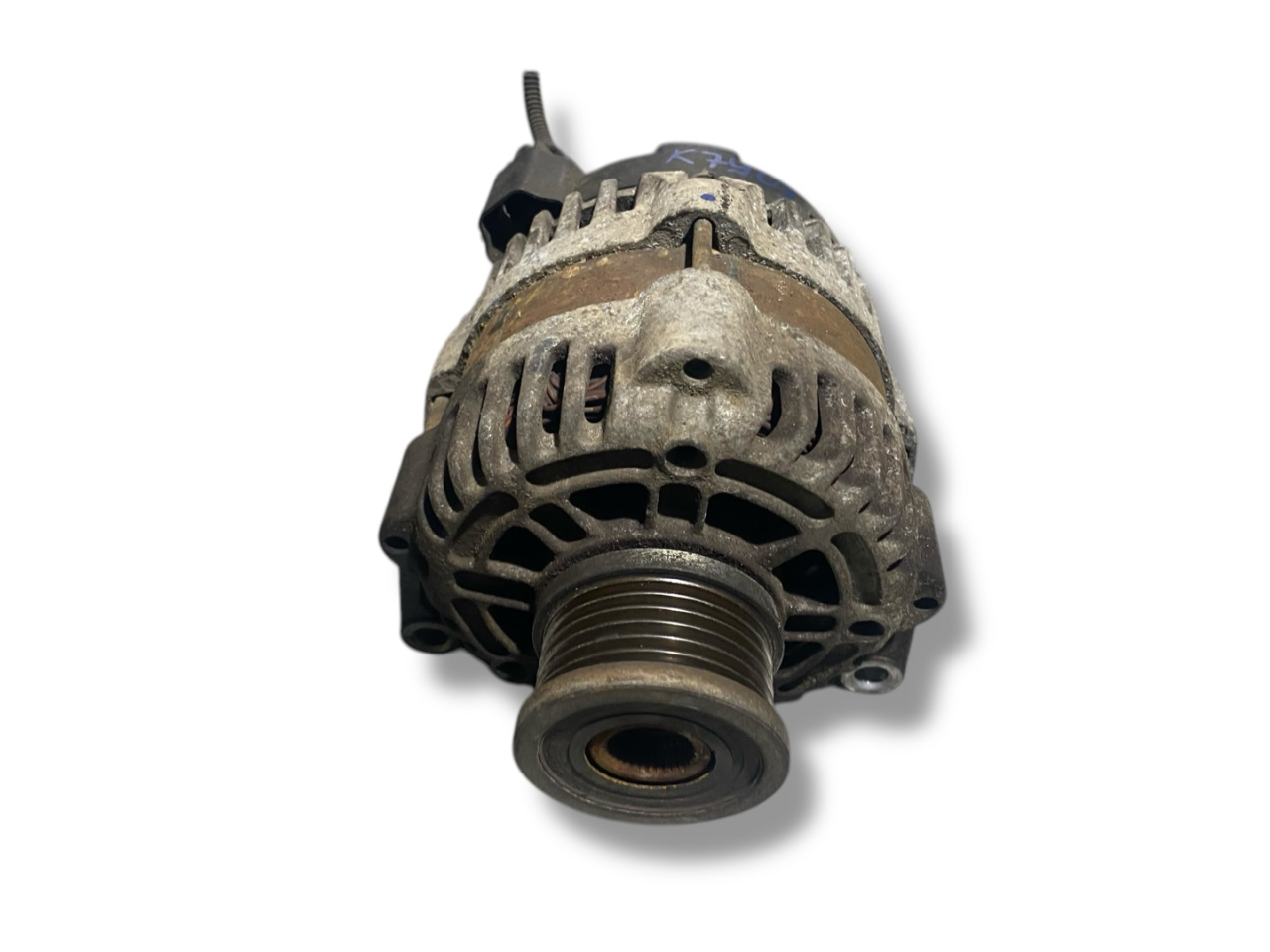 генератор Opel Insignia 1 поколение (A) 2010, 1.8 л., A 18 XER, бензин, 6МКПП, karbongrau / 177, лифтбэк, передний привод, правый руль - фото №1