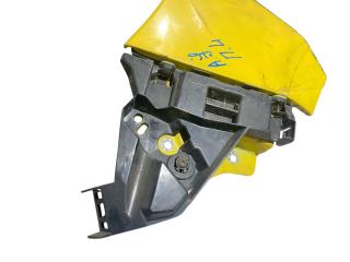 крепление ( кронштейн ) крыла Opel Astra GTC H [рестайлинг] 2012, 1.7 л., A 17 DTS, дизель, 6МКПП, sunny melon / 40q, хетчбэк 3 дв., передний привод, правый руль, 13350884