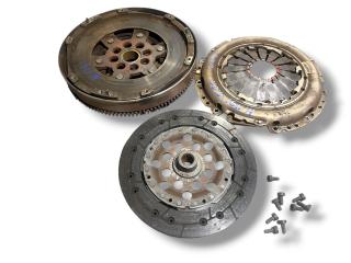 маховик Opel Astra J 2011, 1.3 л., A 13 DTE, дизель, 5МКПП, graphitschwarz / gar, универсал, передний привод, правый руль